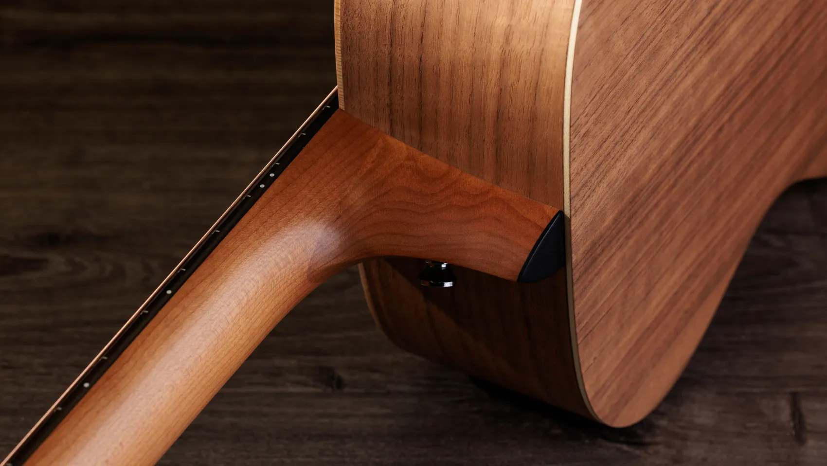 Academy 12e,Walnut/Spruce