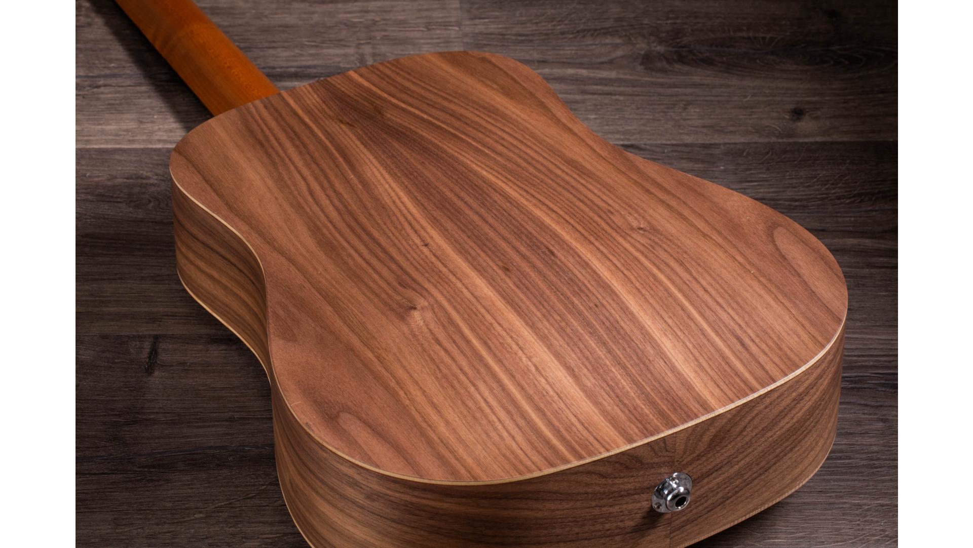 TAYLOR BT1e WALNUT, Guitarra Eletroacústica