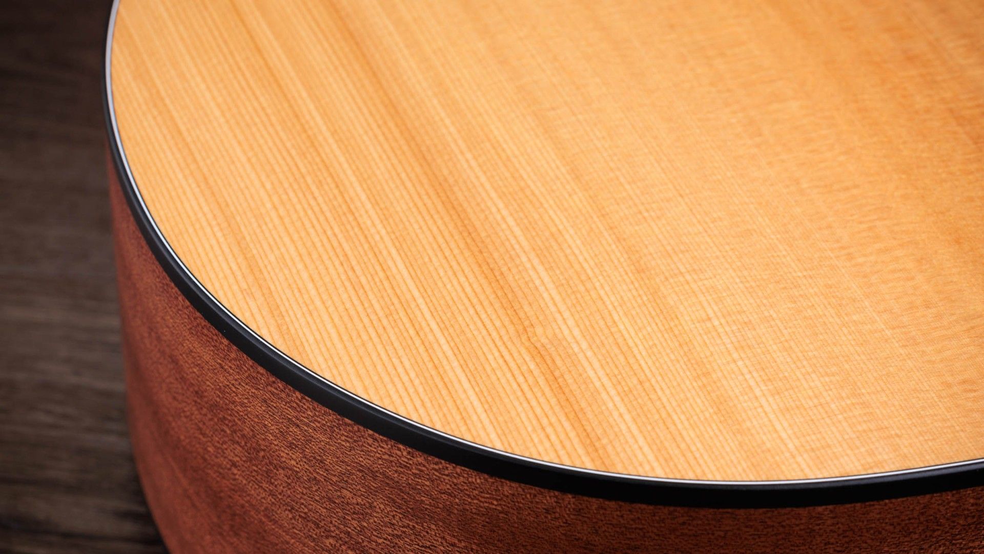 TAYLOR 114ce Sapele/Spruce, Guitarra Electroacústica