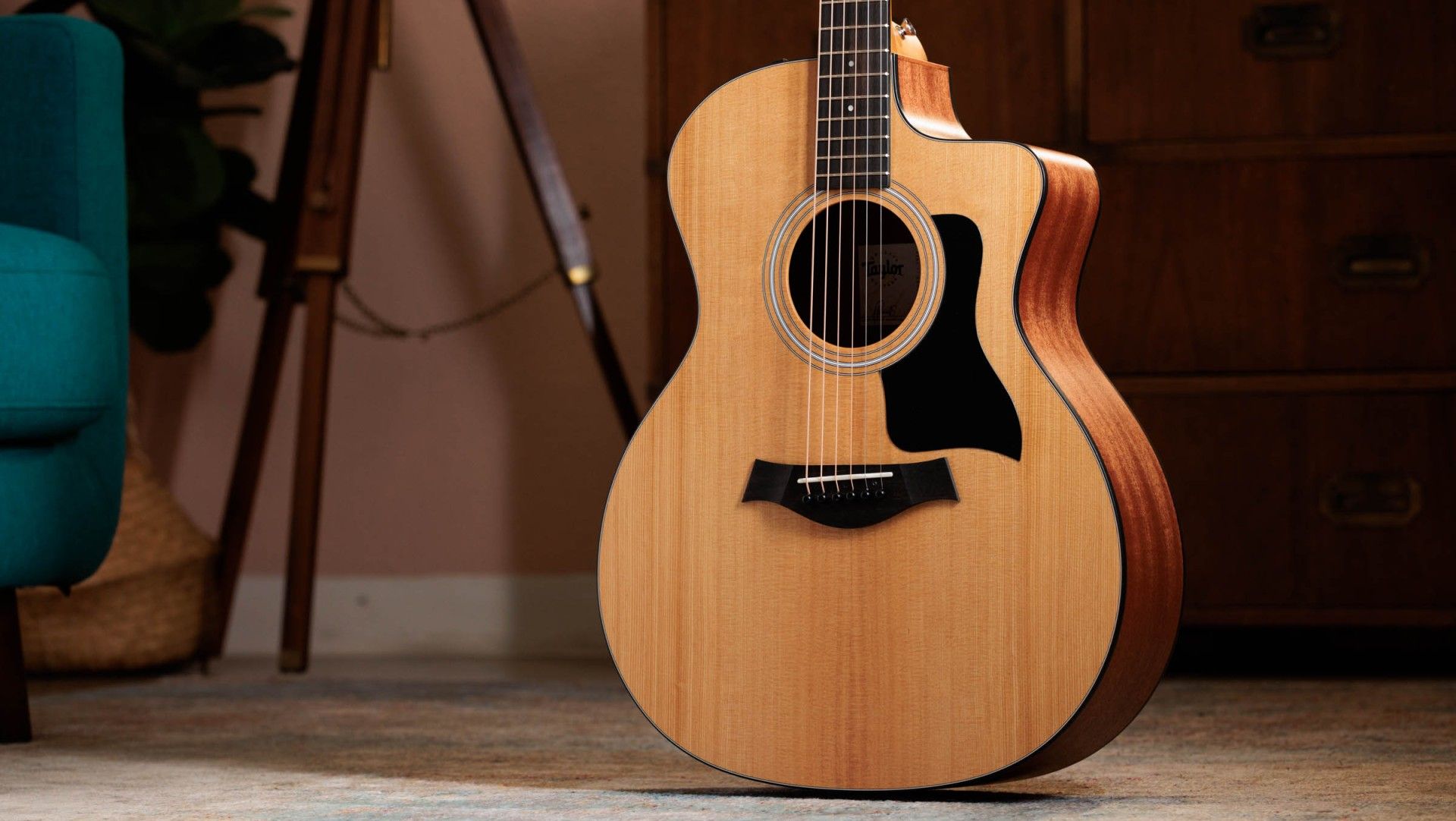 TAYLOR 114ce Sapele/Spruce, Guitarra Electroacústica