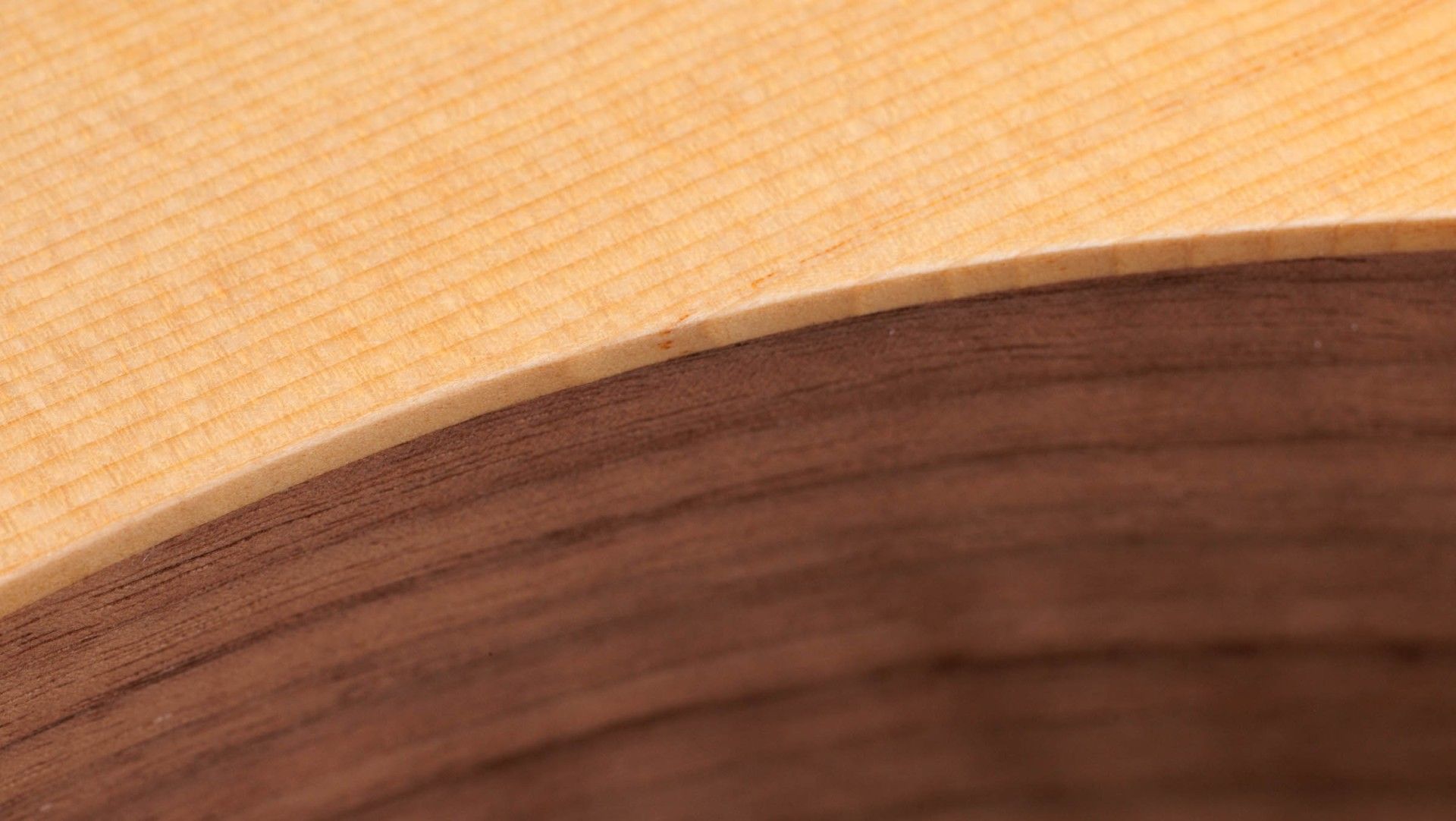 TAYLOR Academy 10e, Walnut/Spruce, Guitarra Electroacústica