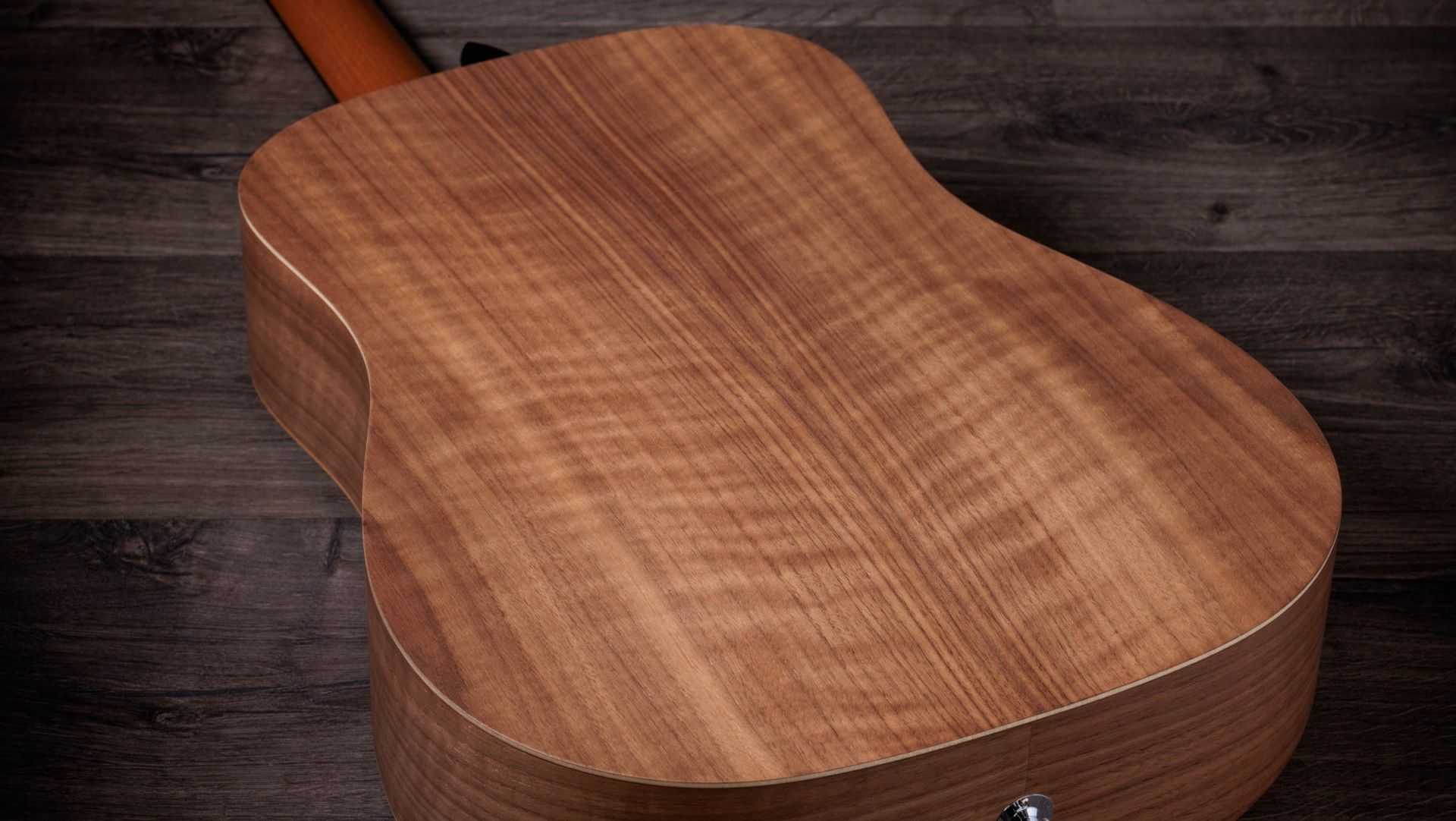 TAYLOR Academy 10e, Walnut/Spruce, Guitarra Electroacústica